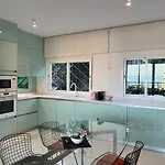 Sunny Waves - 2 Rooms, Apartman