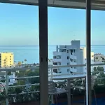 Апартаменты Sunny Waves - 2 Rooms,