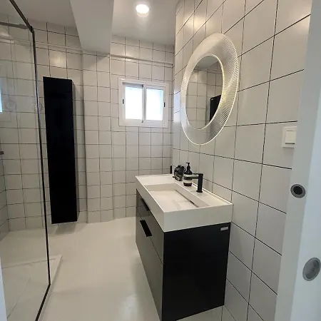 Sunny Waves - 2 Rooms,